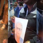 कपिलवस्तुमा मुस्लिम समुदायद्वारा प्रधानमन्त्रीको फोटो जलाउँदै गरिएको विरोध प्रदर्शन