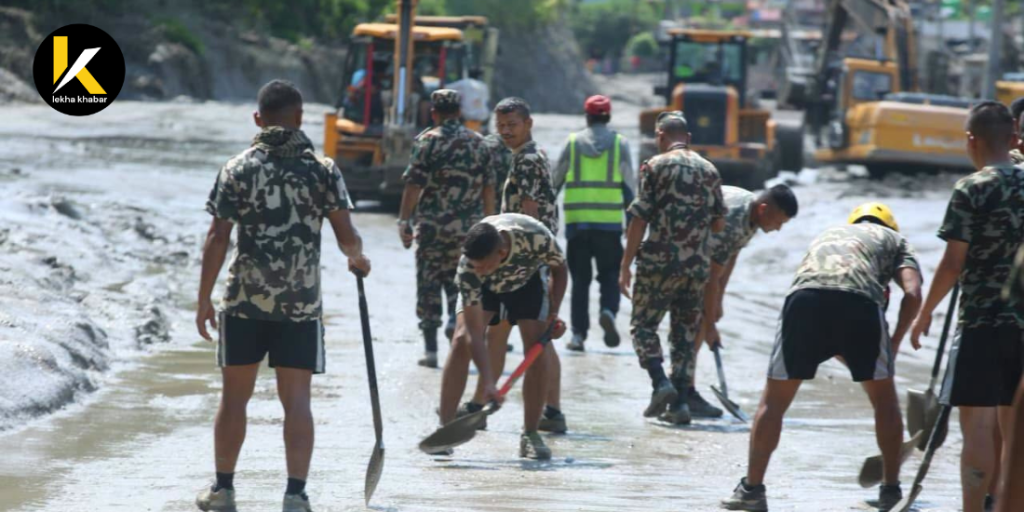 पृथ्वी राजमार्ग अझै ठप्प: पूर्ण सञ्चालनमा आउन २४ घण्टा लाग्ने, एकतर्फी खुलाउने प्रयास जारी | Lekha Khabar